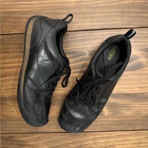 KEEN Black Leather Shoes Sz 9.5